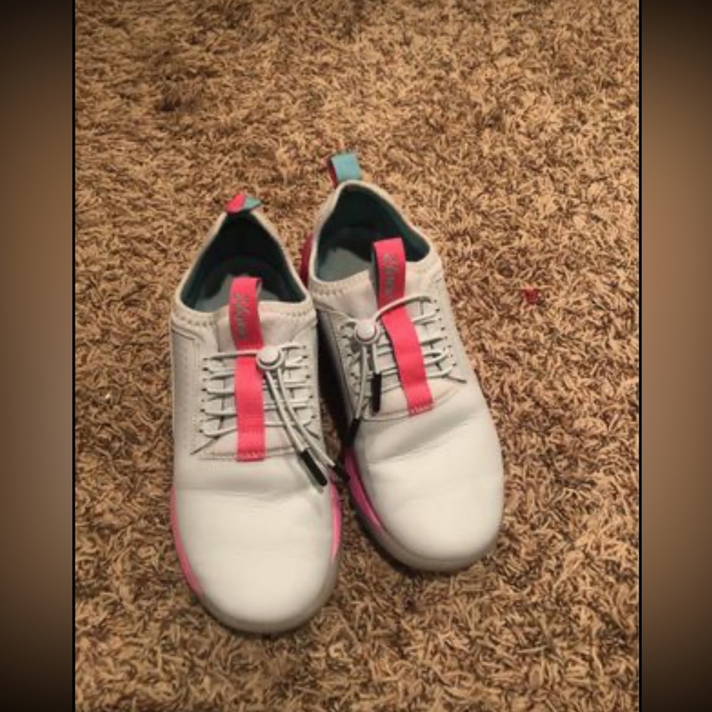 Clove healthcare shoes (Womens 7)